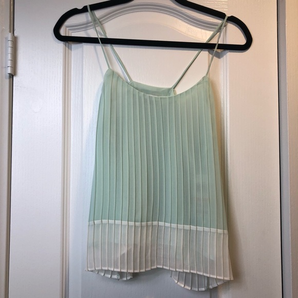 👻 NWT Bar III mint green blouse - Picture 1 of 4